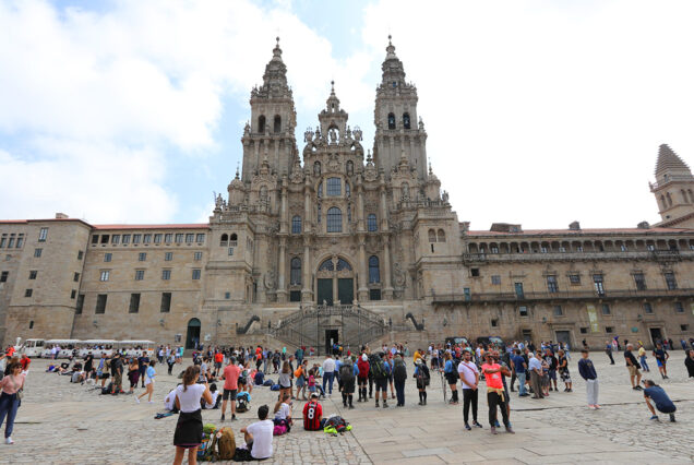 Viaje en autobús a Santiago de Compostela desde Pontevedra - Viajes Deza